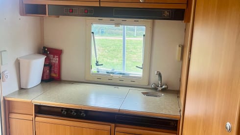 Freeda – Cozy 6 person retro camper FIAT 290