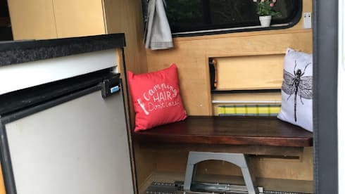 Trippel toe – Bus camper with 5 seats