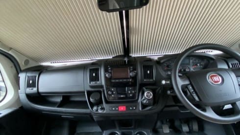 Top Spec 4 Berth Family Motorhome (4seatbelts)