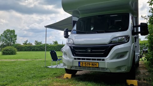 Nieuwe 5p Carado familiecamper 