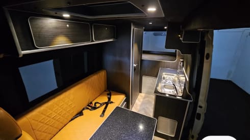 Doogle – 5 berth Vw Crafter campervan lwb