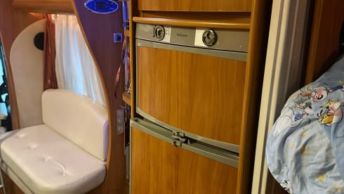 Hobby Siësta 650 – 6p Hobby alcove from 2010