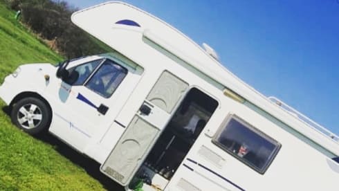 N and C – 5 berth Fiat bus from 2005