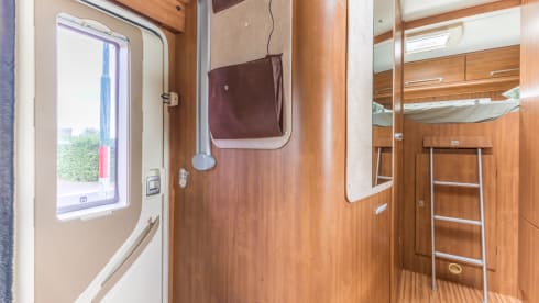 Nice Fiat semi-integrated camper for 5p