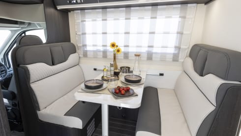 Skye – 5 berth Roller Team semi-integrated 2024/25