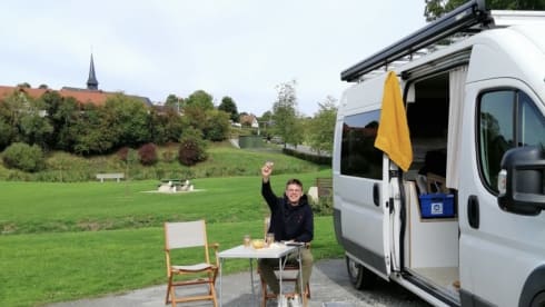 Off-grid adventure met Tollie