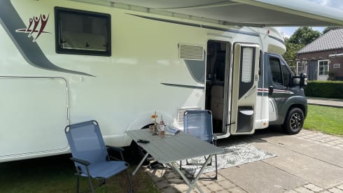 Rapido – Modern 4p Rapido 696F premium edition