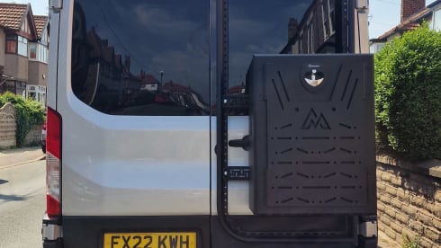 Keegmeister – 5 berth Ford Transit High Top Conversion