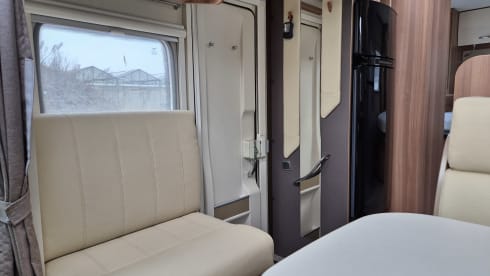 Ford Chausson EB 718