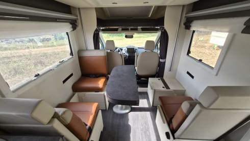 4p Chausson halbintegriert ab 2019