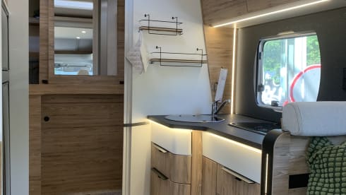 Wunderschöner Pilote 696 D , mit Großem Bad im Heck