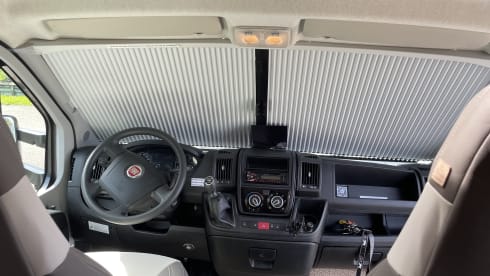 Spacious luxury 4 person Pilote camper many extras Queens bed semi-integrated 2013