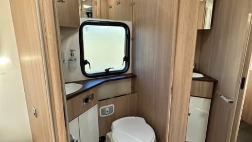 Fabulous super-equipped camper