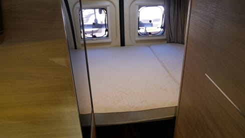 Chausson2, 2 sleeping places - 4 seats.