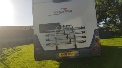 Ford Zefiro 675 – 6 berth with 6 belted seats - Motorhome in Essex