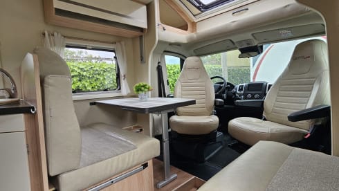 Leuke en gezellige camper – 5p Giottiline semi-integrated uit 2021