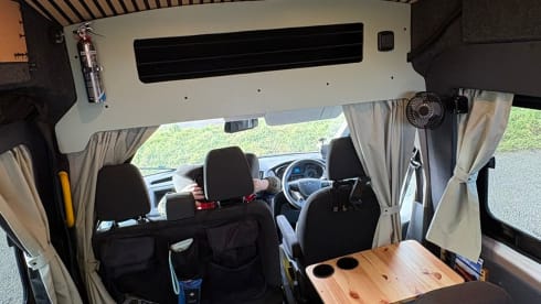 Yeti – 4 berth 2017 Ford Transit Mk8 Off Grid Camper Van