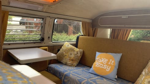 Bonnie – VW Westfalia bus