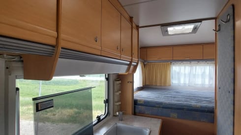 Fiat Ducato Weinsberg alcove camper 6 persons