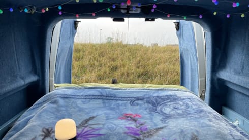 Fishbowl 🐟 – Cosy lil van for your xmas trip 