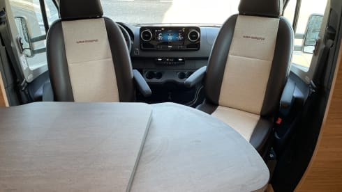 Weinsberg CaraSuite 640 MEG MB AUTOMATIC