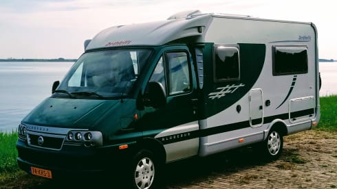 Compact Complete Camper
