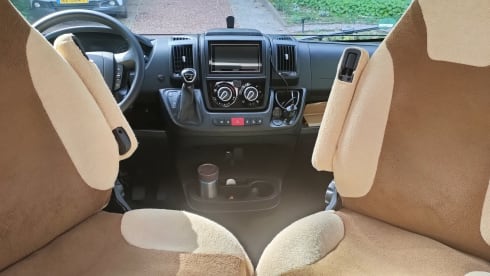 'Freedom' – Compact Forster (160 HP) and 9-speed fully automatic