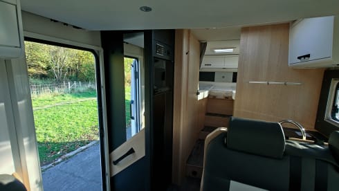 4p Sunlight semi-integrated uit 2024