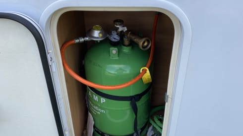 4p Bürstner semi-integrated uit 2005