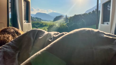 Freddy – Freddy | Abenteuer-Camper für 4 Personen • kompakt, komplett ausgestattet & autark.