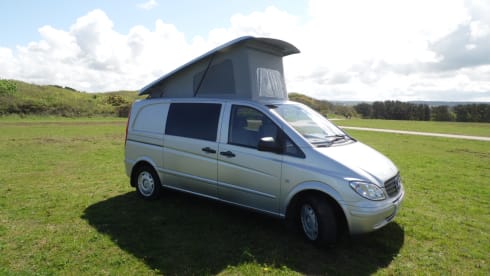 Dougal – 4 berth Mercedes-Benz Campervan from 2010