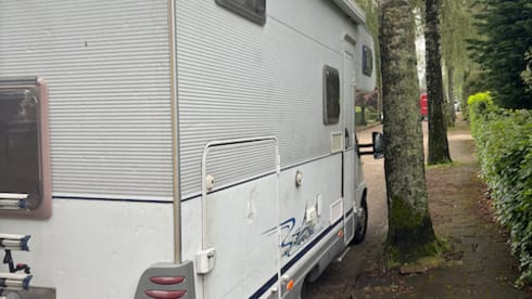 Bessie – Cosy, solid camper