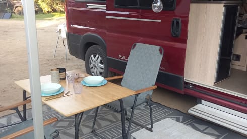 Pössllina – Camper mit 5 Sitzen