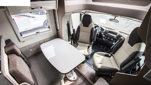 T-Loft 530 – Camper 5 posti Elnagh T-Loft 530 - 7,45 mt.