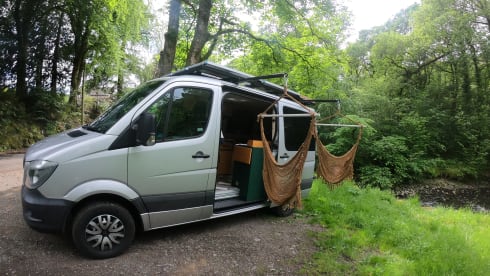 Boohoo Aloha – 2 berth Mercedes-Benz campervan from 2015