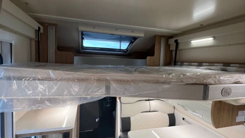 5 berth immaculate Ford Roller Team 747 Automatic new to hire October 2023