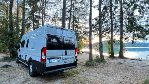 LoungeCamper – Want to slow down and have fun driving