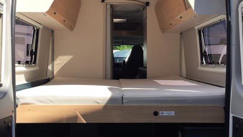 Bob – MAXIVAN KNAUS BOXLIFE 4 Real beds / 2 interior bedrooms