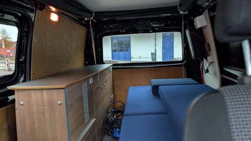 MB Vito – 2p Mercedes-Benz Vito off grid camper 2014