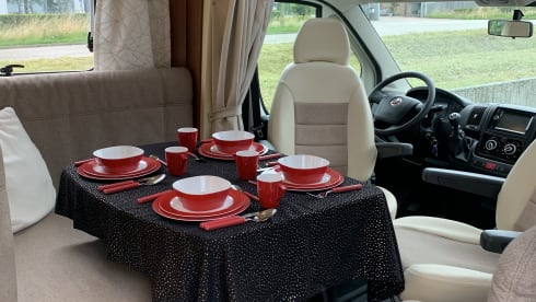 nette en verzorgde 4 persoons camper