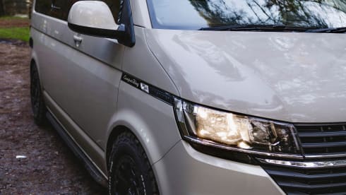 Aurora – 4 berth Volkswagen campervan from 2023