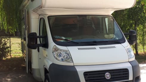 4p Fiat alcove from 2009
