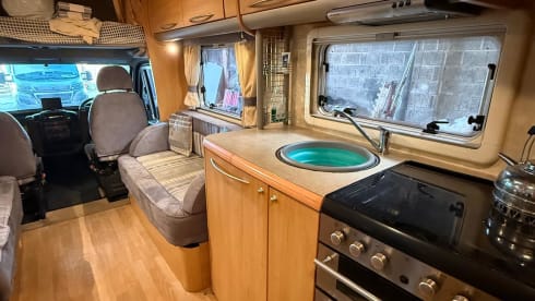 Swiftie  – 6 berth Swift kontiki vouge