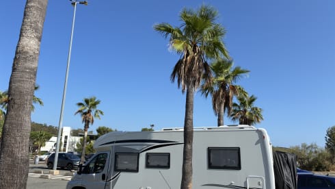 Fijne volledig ingerichte camper.  