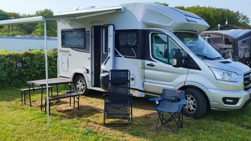 4p Ford semi-integrated uit 2024