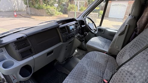 Bingwu – 2 berth Ford campervan from 2007