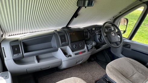 Molly – 6 berth Swift alcove from 2011
