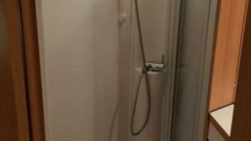 Beautiful spacious comfortable fine fully equipped 4 person camper