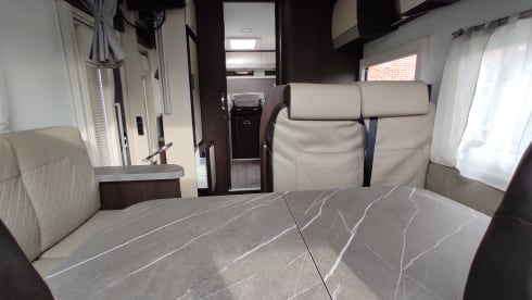 Benny – Nice camper for 4 people from 2022