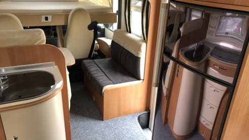 Krabje – Super nice travel camper Air conditioning Living space